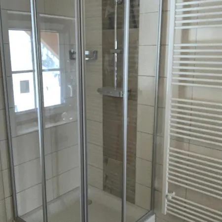Almhaus & Almchalet بيت خشبي Flattnitz