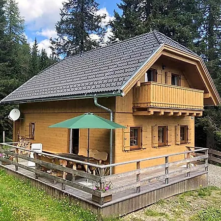 ロッジ Almhaus & Almchalet Flattnitz