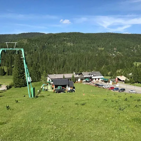 Gerendaház Almhaus & Almchalet Flattnitz