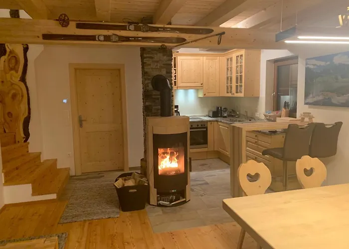 אכסניה Almhaus & Almchalet *