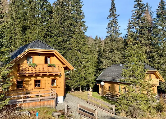 Almhaus & Almchalet אכסניה Flattnitz