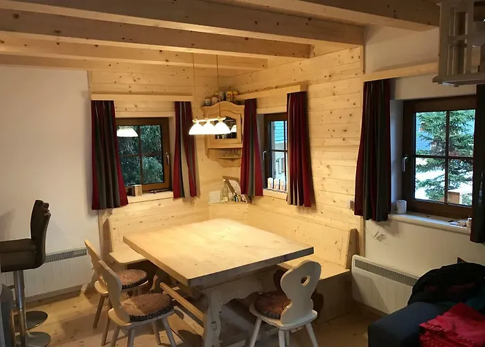 Almhaus & Almchalet Lodge *