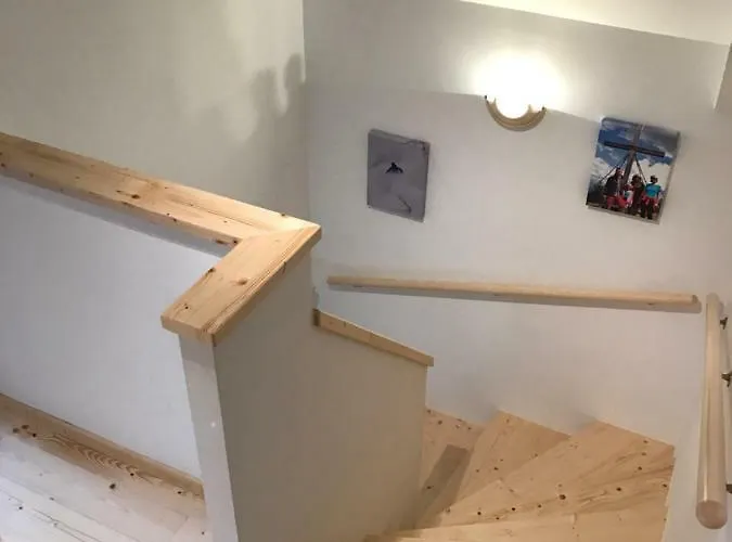 Almhaus & Almchalet אכסניה *